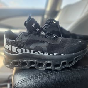 CloudMonsters Size 38 Euro Size 7 Black